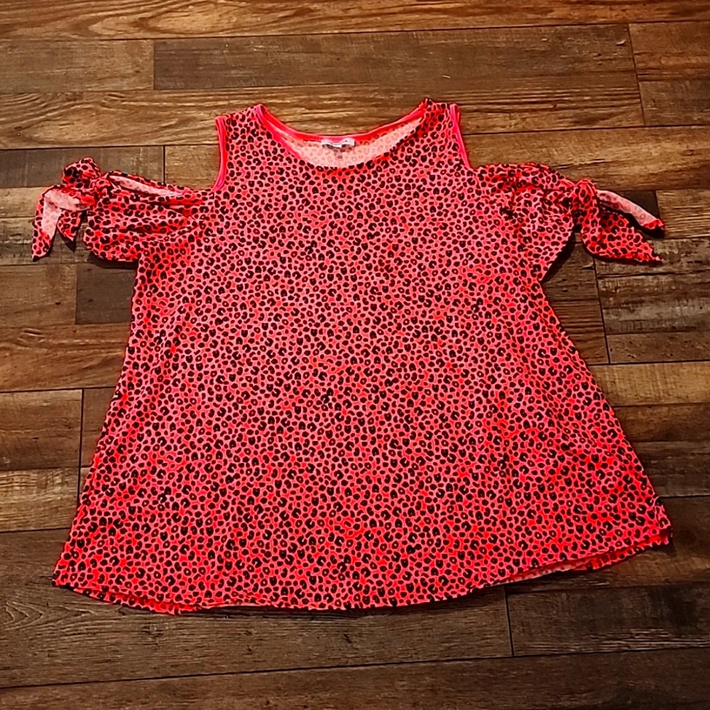Cute boutique tunic size 1x like new